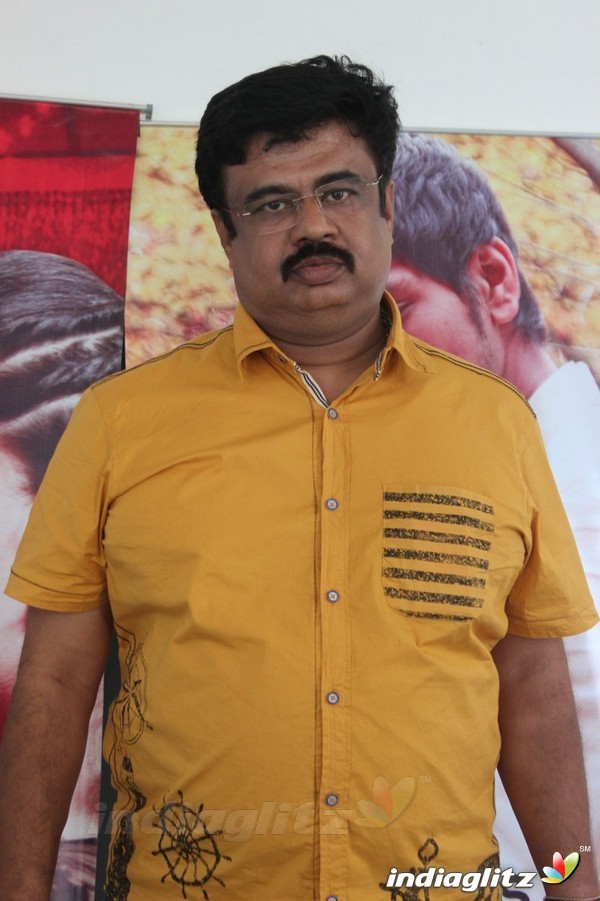 'Vai Raja Vai' Press Meet